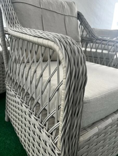 Petra Rattan Örgü Bahçe Mobilyası Takımı 3+1+1 2 Puf ve Masa